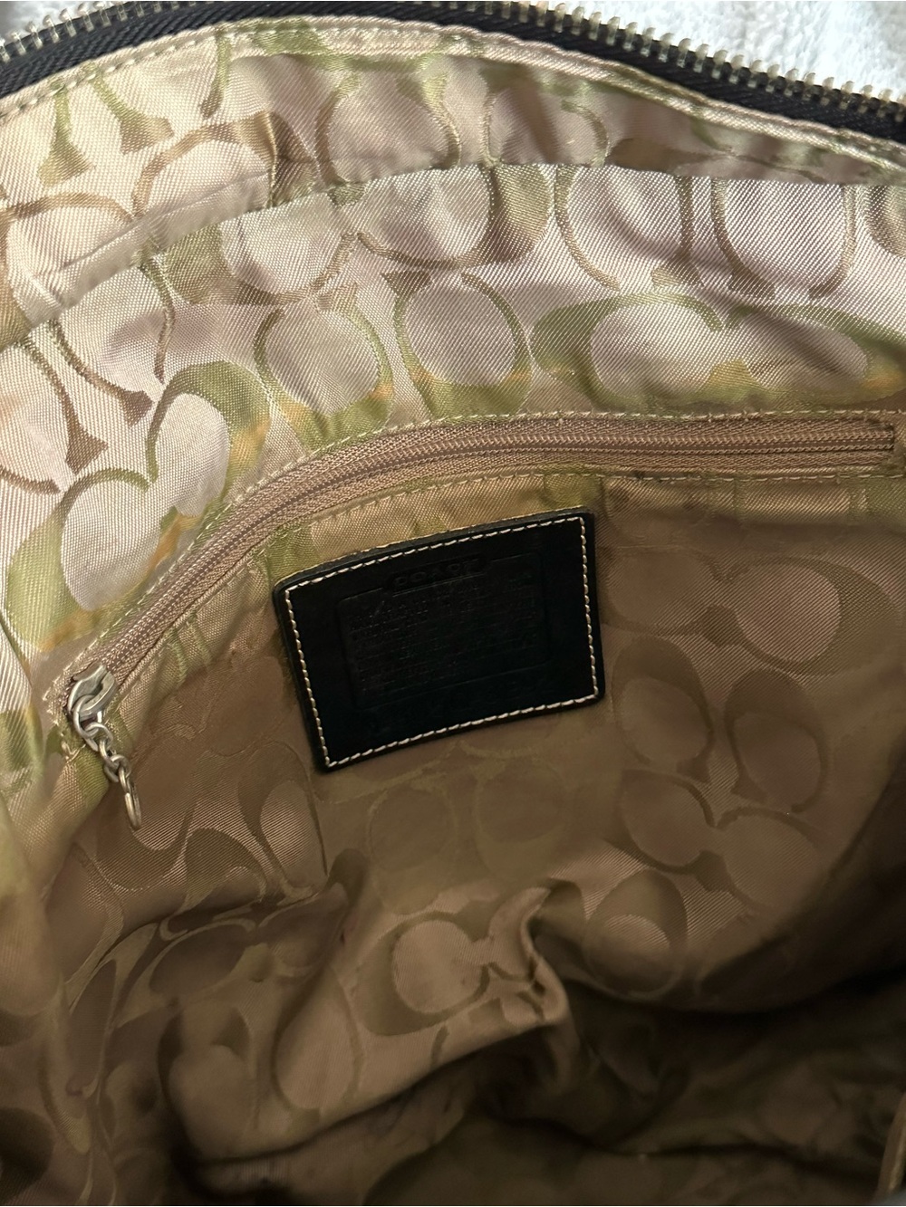 Coach Hamptons Leather Tote #8E92 - Picture 10 of 16
